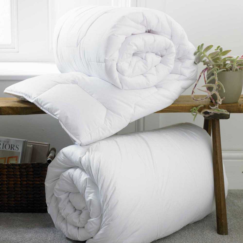 Duvet & Quilts — CurtainHouse.pk